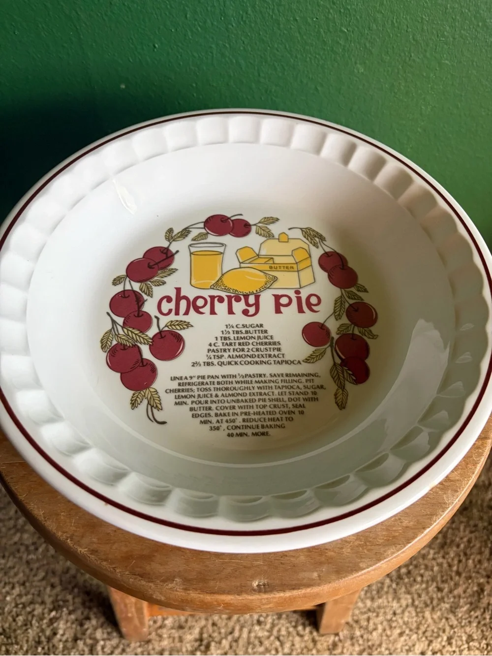 Vintage Hankook Korea ceramic deep-dish Cherry Pie Plate